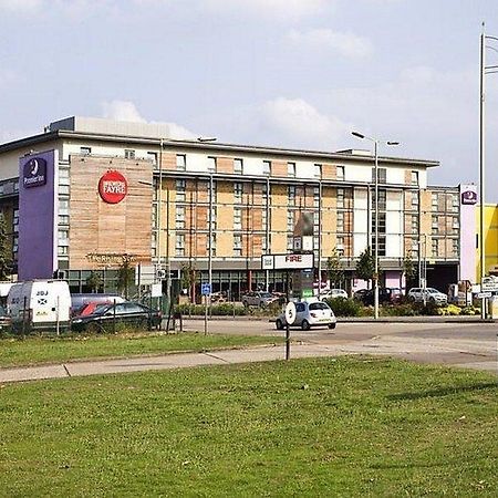 Premier Inn Watford - Croxley Green Екстер'єр фото
