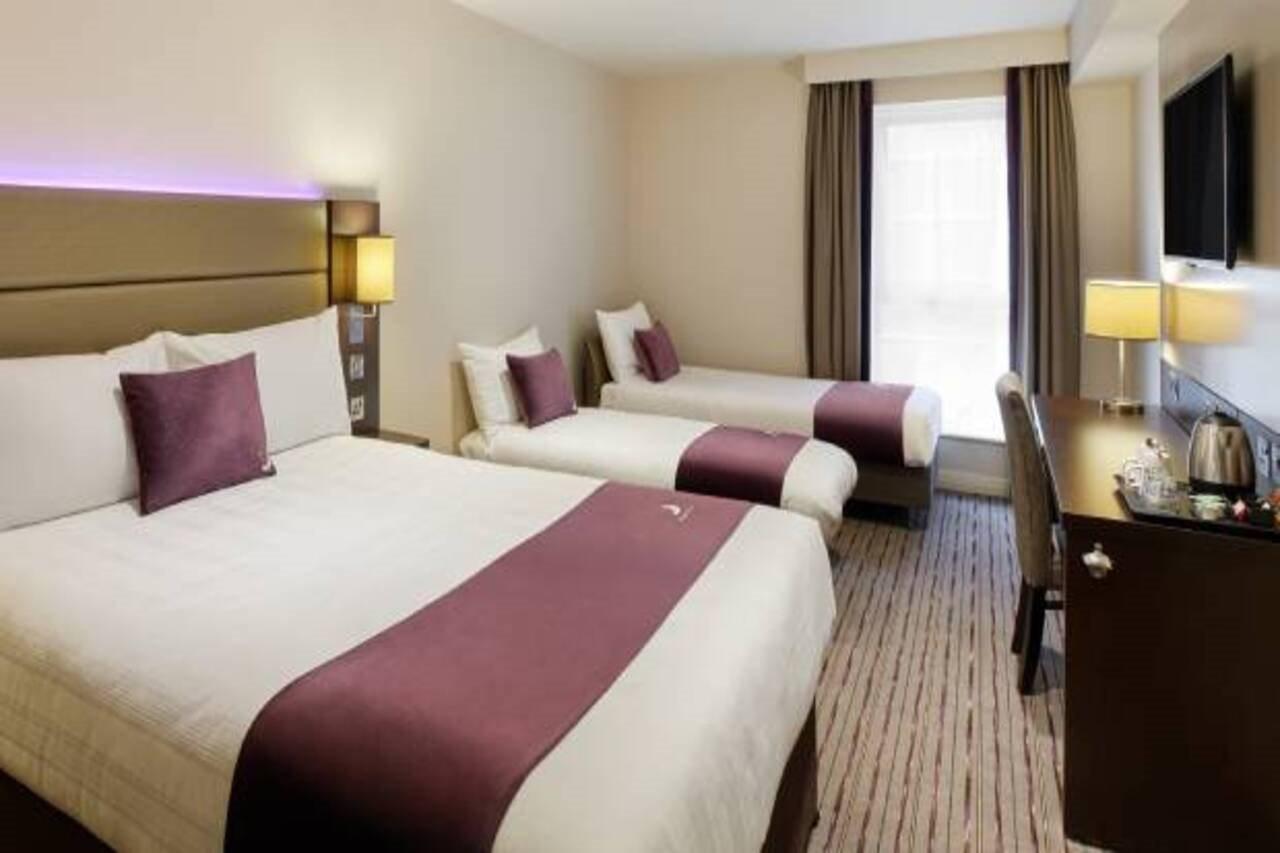 Premier Inn Watford - Croxley Green Екстер'єр фото