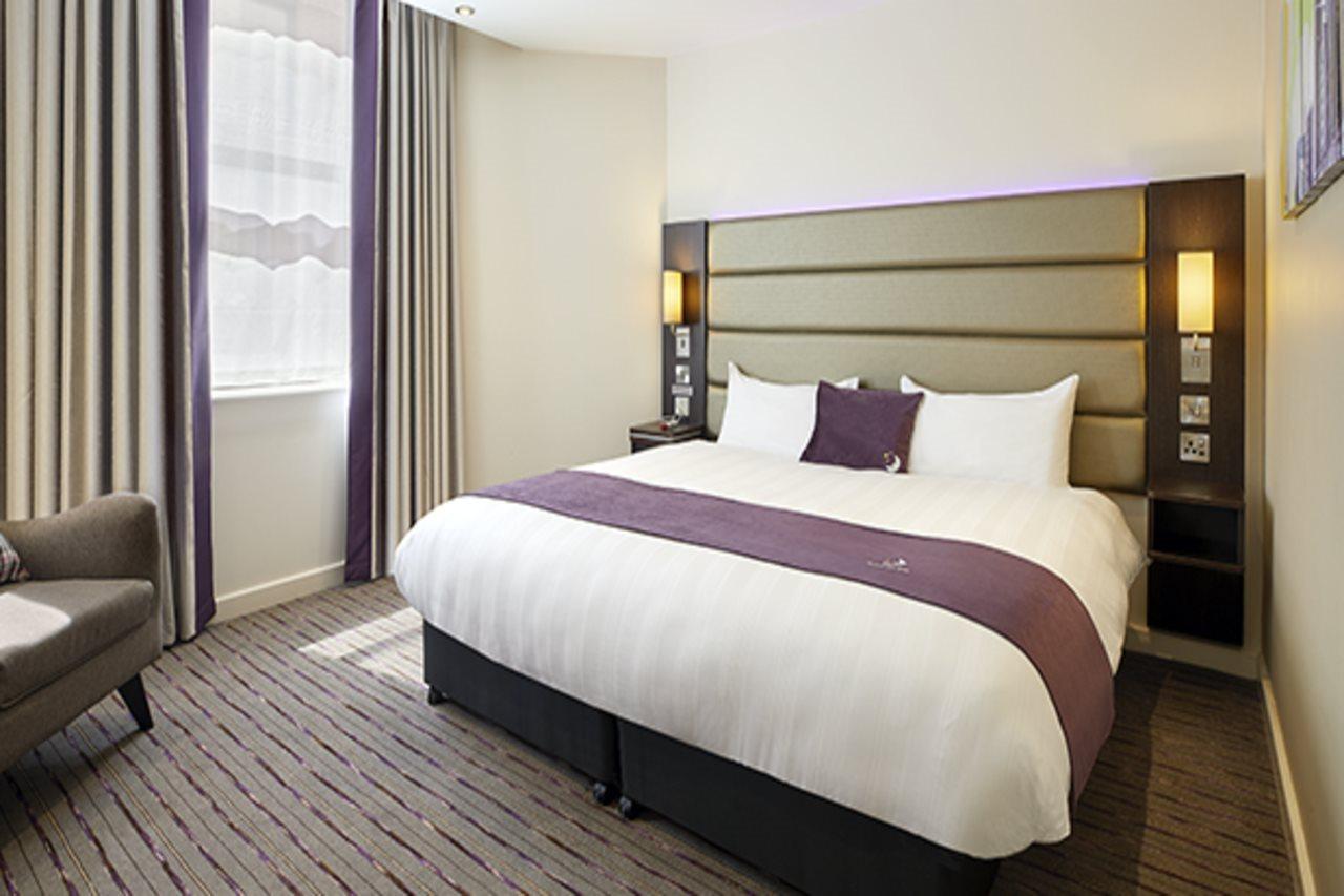 Premier Inn Watford - Croxley Green Екстер'єр фото
