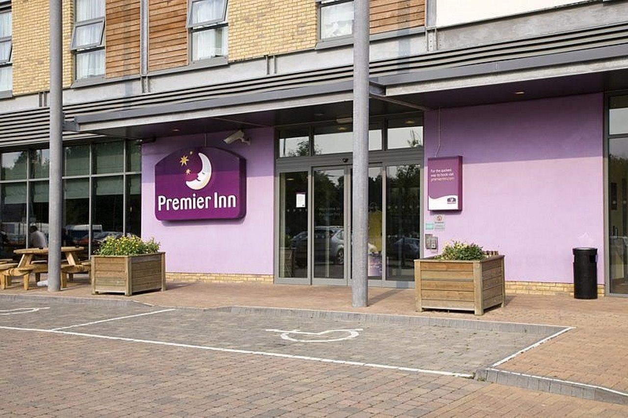 Premier Inn Watford - Croxley Green Екстер'єр фото